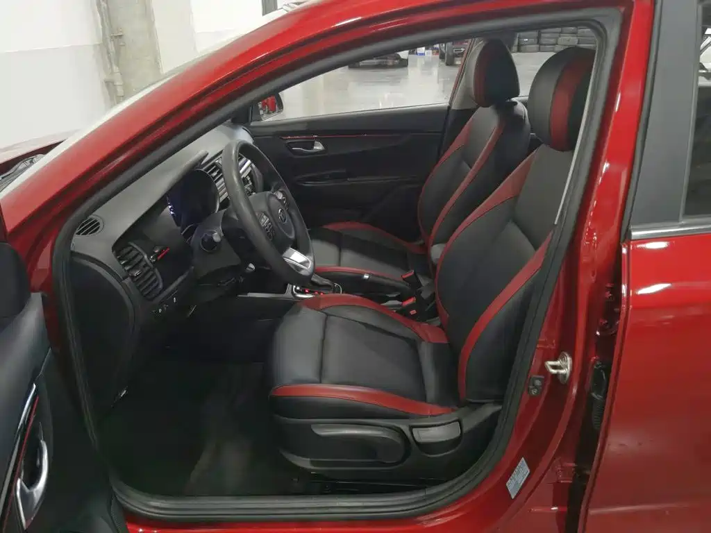 Kia KX CROSS 2018 2017 1.4L AT GLS