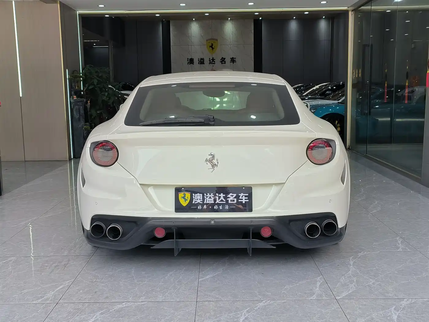 Ferrari FF 2012 6.3L V12 фото 18