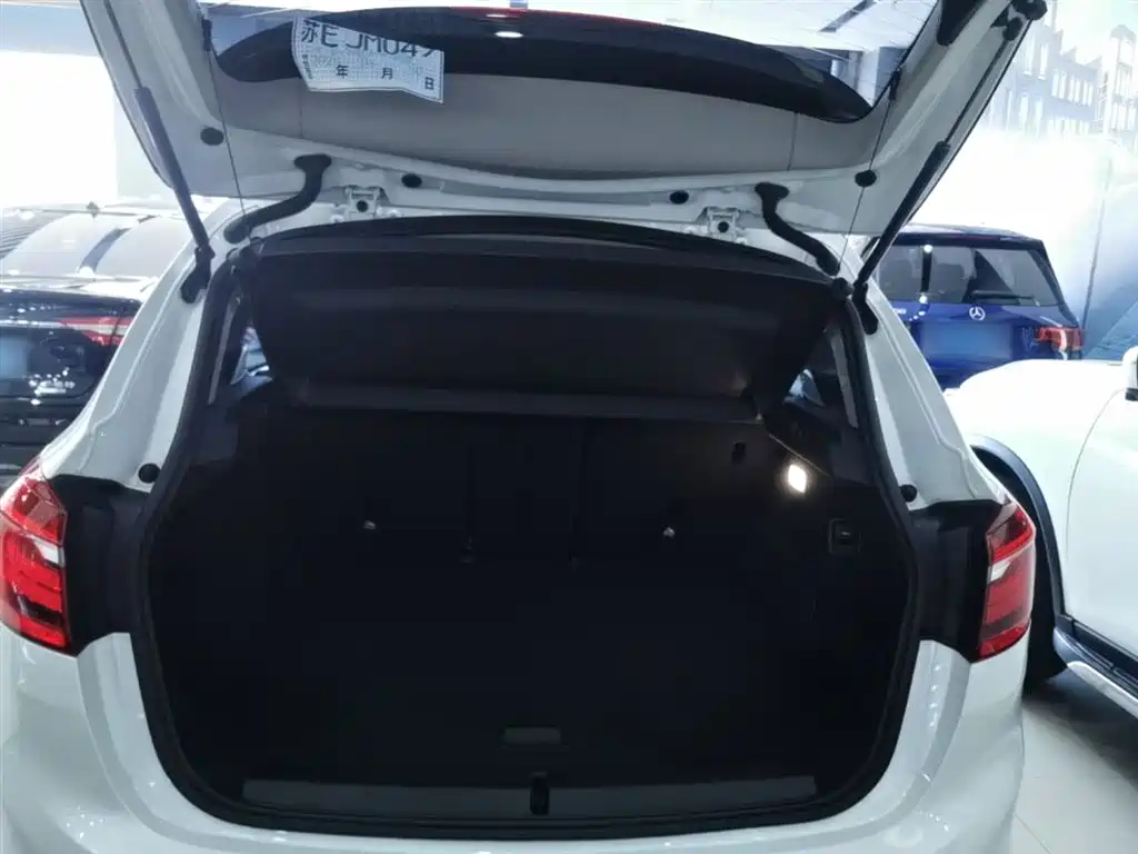 BMW 2 Series Touring 2016 220i Leading Model фото 19