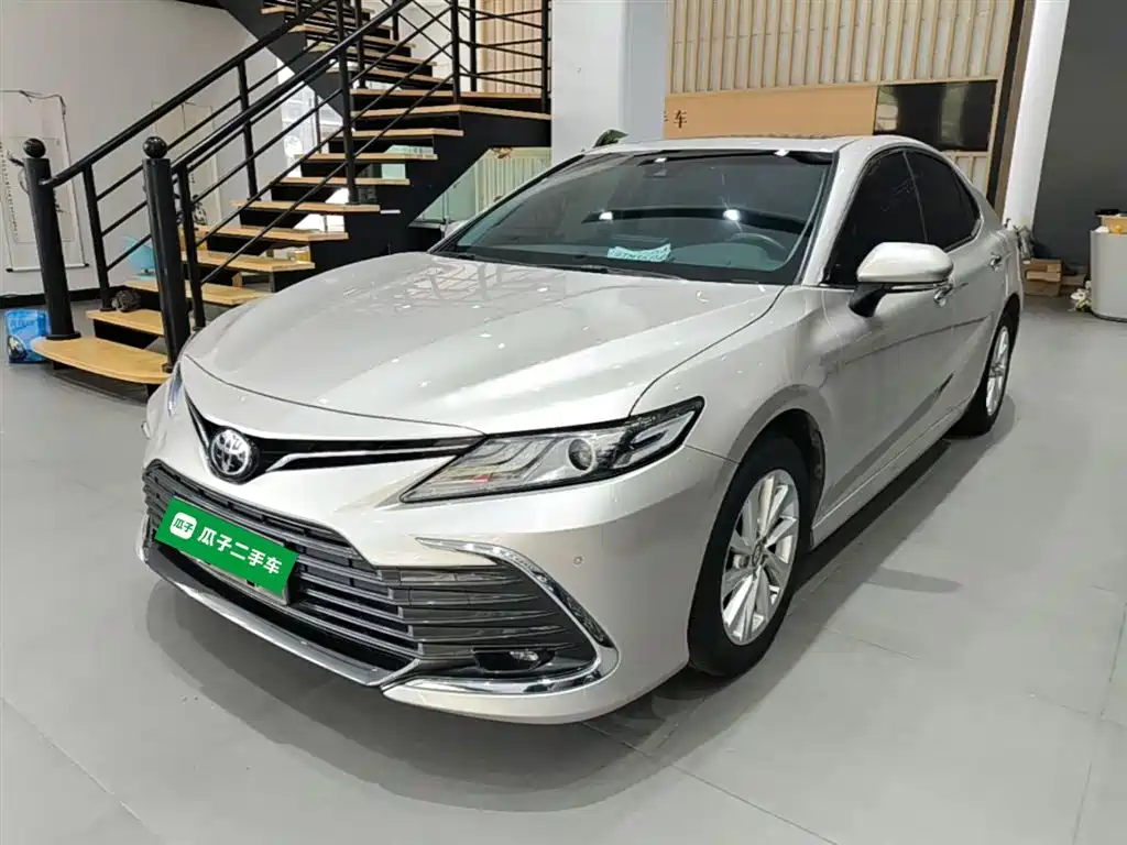 Toyota Camry 2021 2.0G Luxury Edition