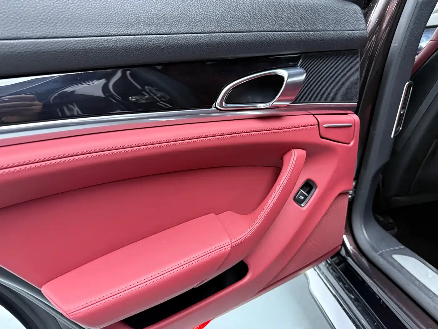 Porsche Panamera 2014 Panamera 3.0T фото 8