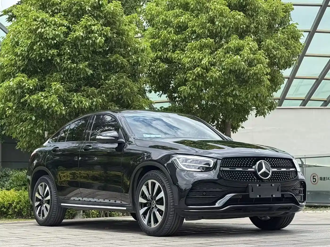 Mercedes-Benz GLC Coupe 2020 GLC 260 4MATIC Coupe SUV фото 3