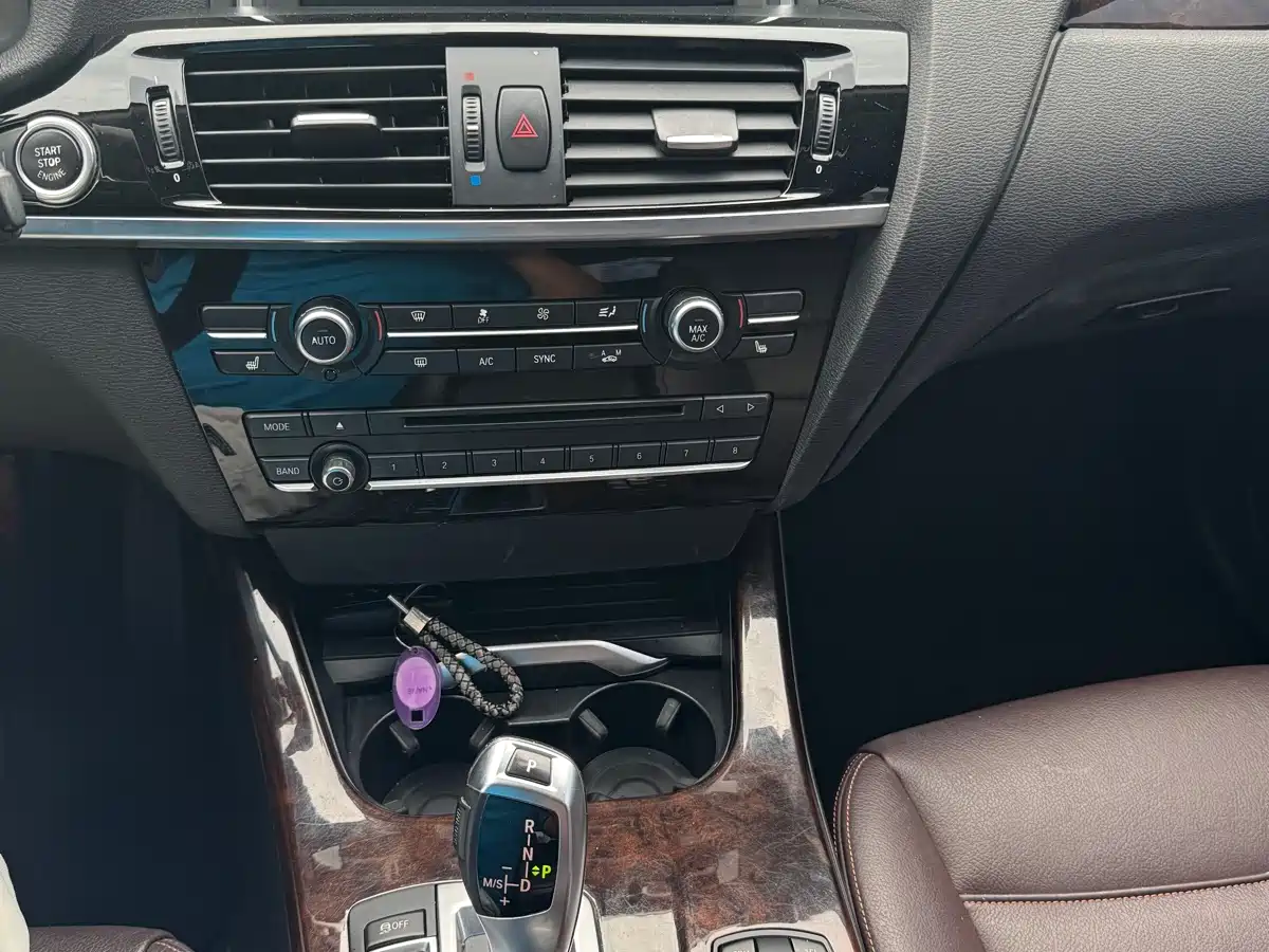 BMW X4 2014 xDrive20i X Design Package фото 15