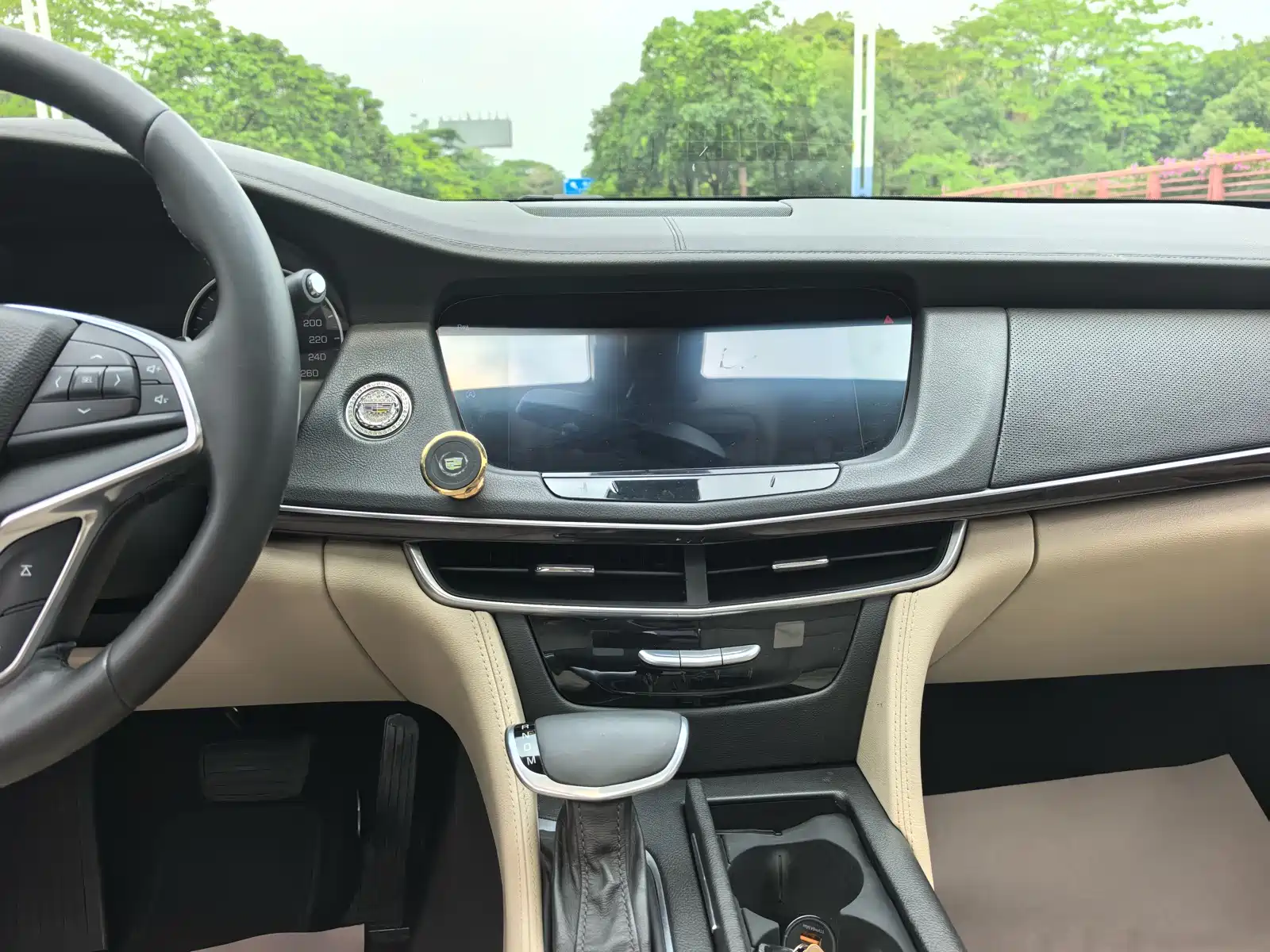 Фото 17 - Cadillac CT6