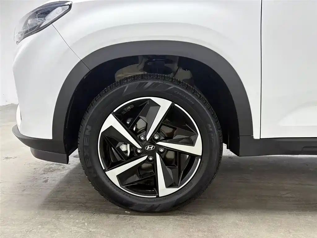 Hyundai Beijing Hyundai ix35 2021 2.0L Automatic 2WD GLS Leading Edition фото 16