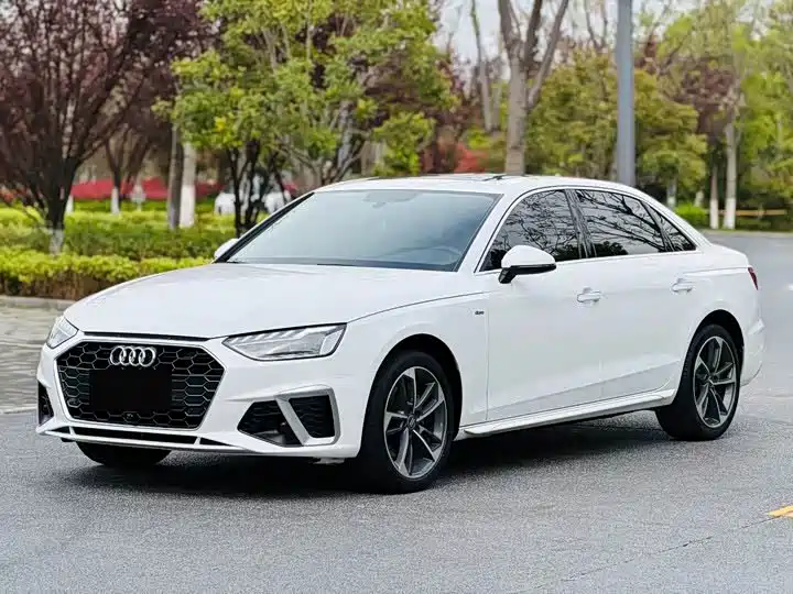Audi A4L 2021 40 TFSI Premium Life Edition