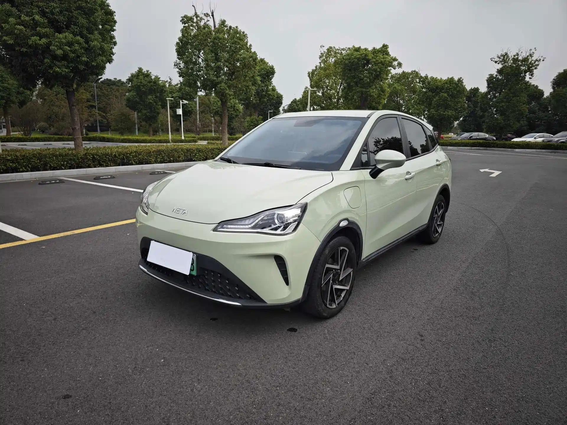 Photo 1 - Nezha Auto Nezha AYA