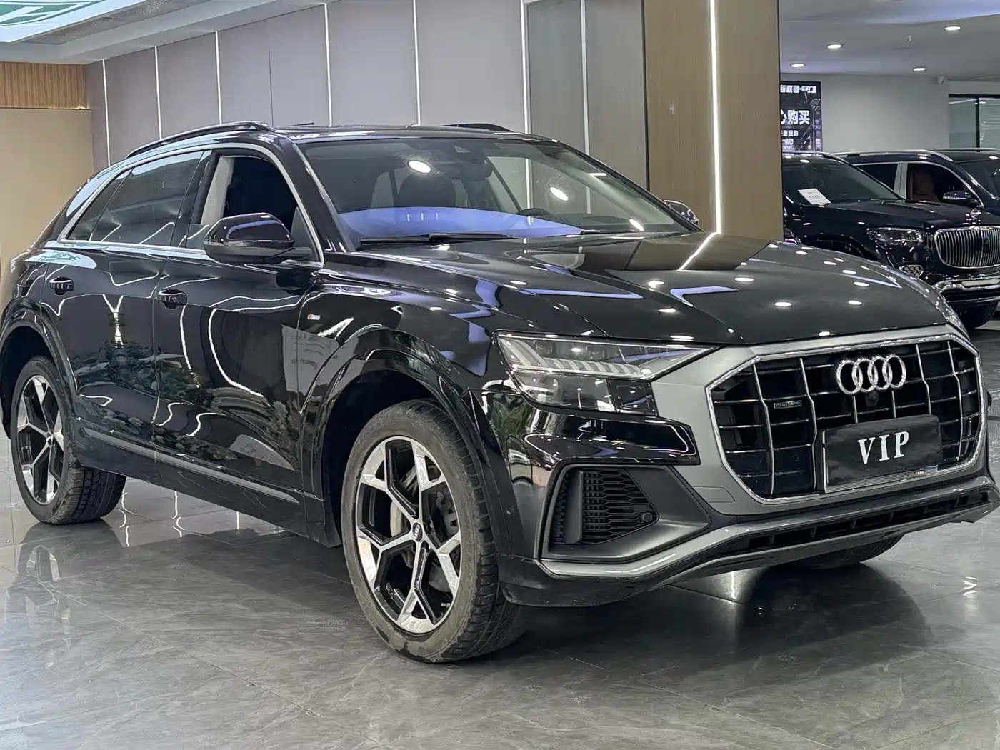 Audi Q8 2021 Model 55 TFSI Premium Dynamic фото 3