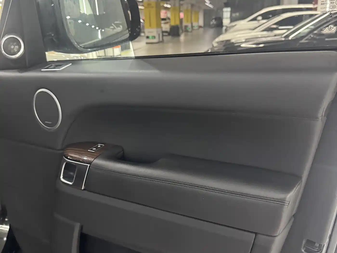 Land Rover Range Rover 2016 3.0 SC V6 Vogue фото 17