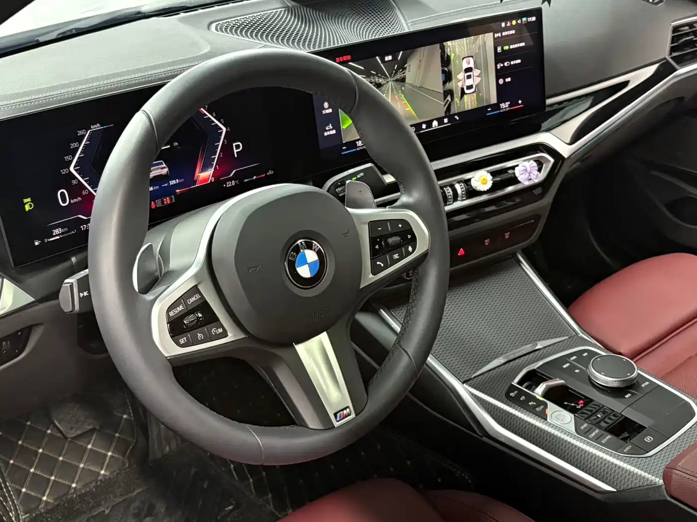 BMW 3 Series 2024 325i M Sport Shadowline Package фото 5