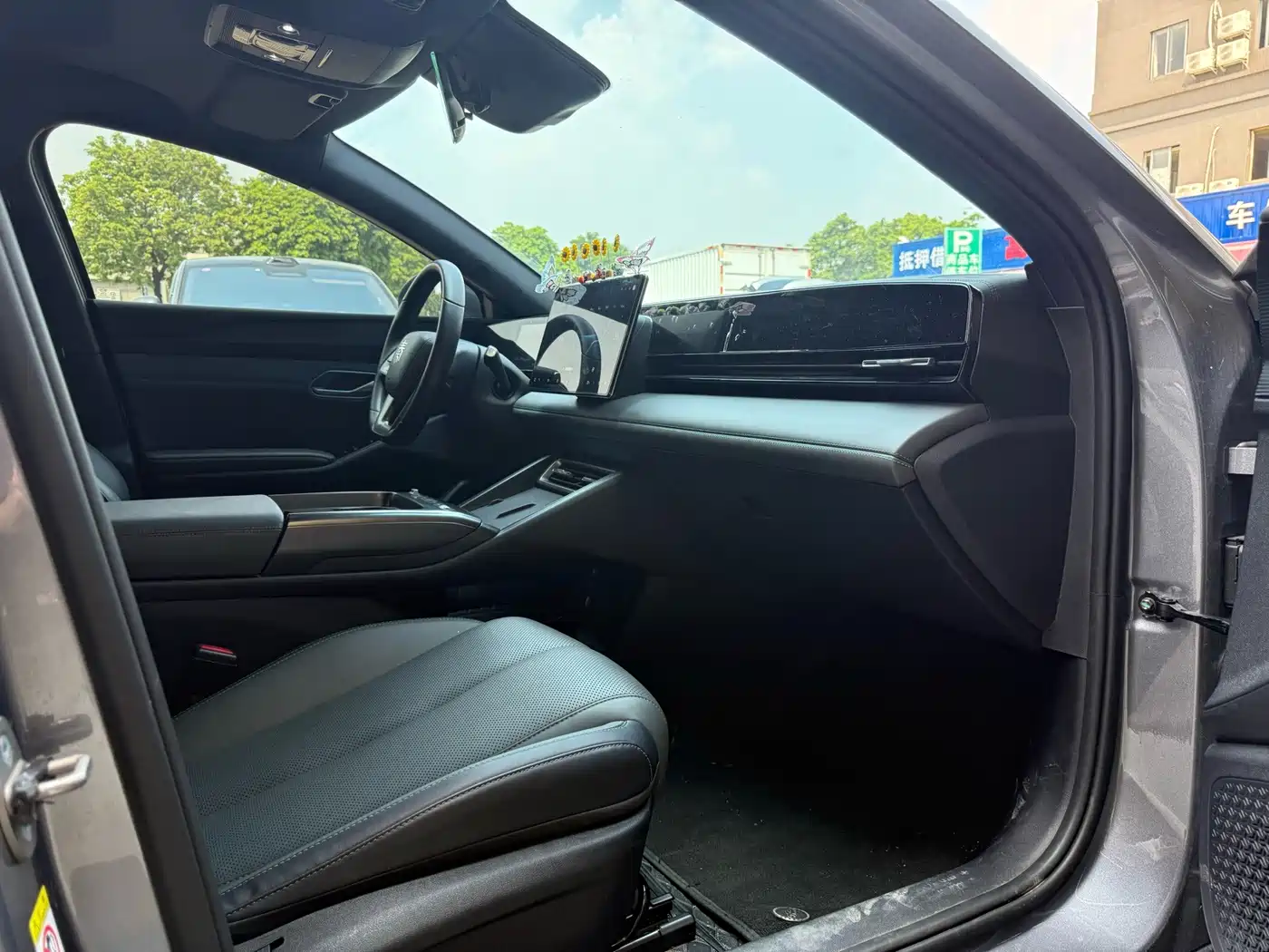 Фото 9 - BYD Qin L