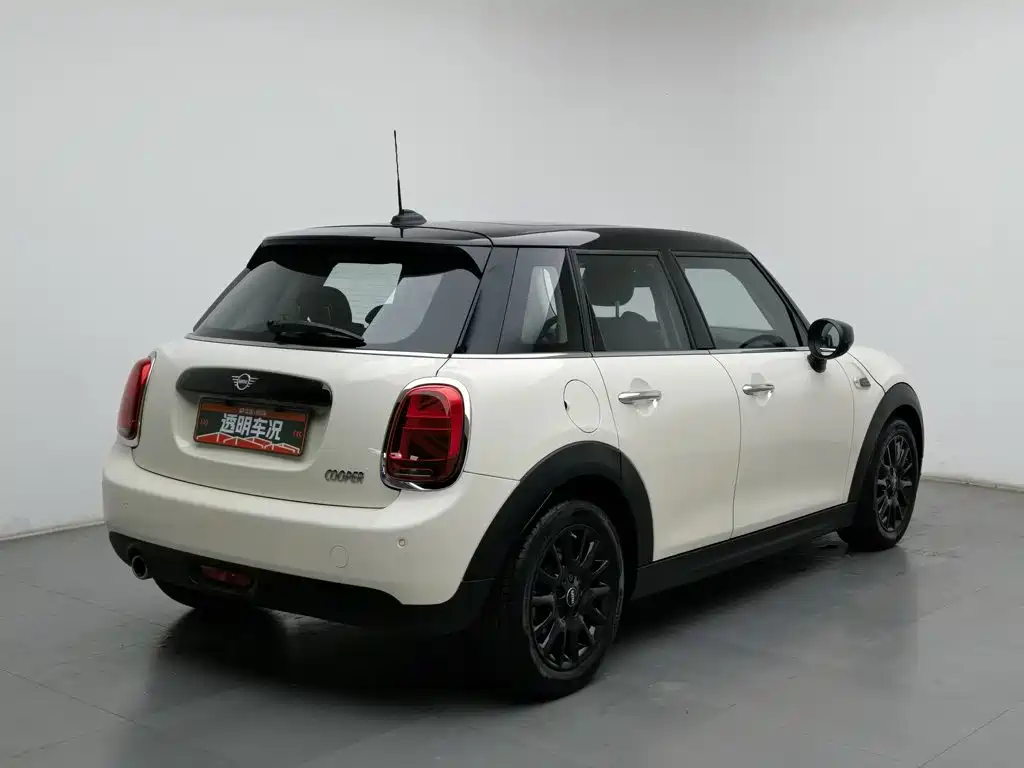 Фото 2 - MINI MINI