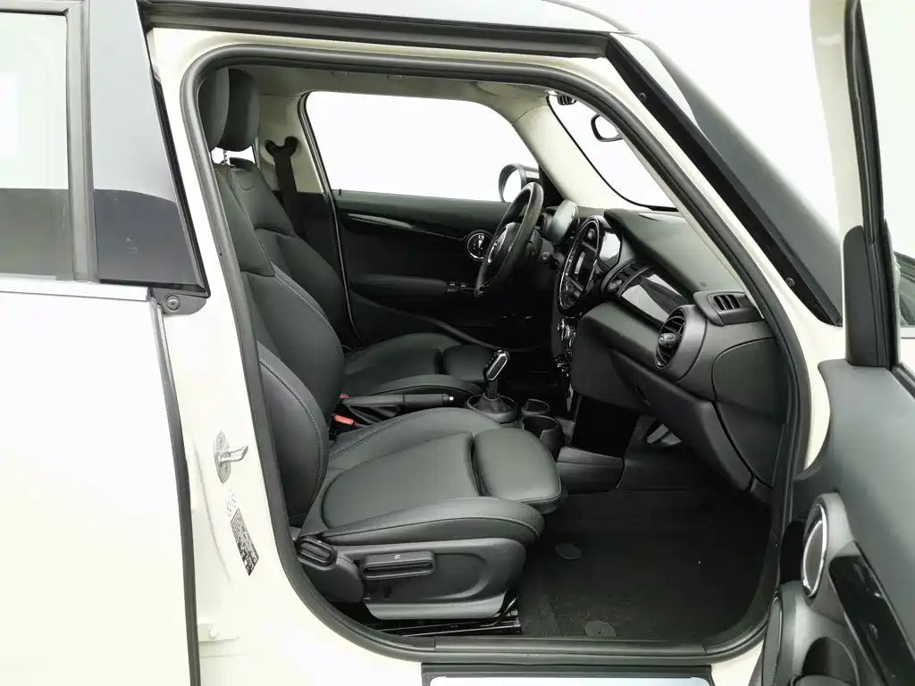 Фото 23 - MINI MINI