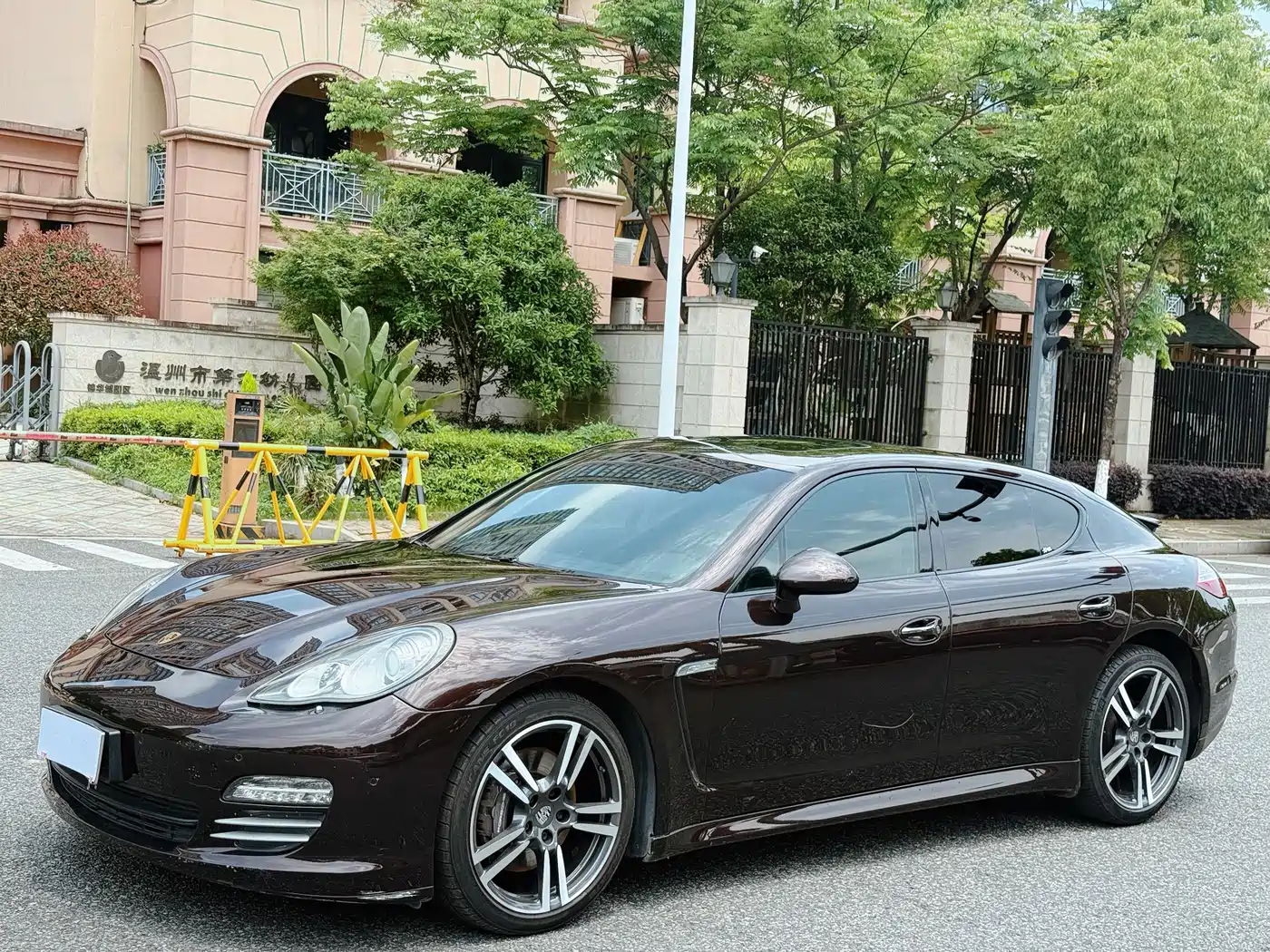 Porsche Panamera 2010 Panamera 3.6L фото 3