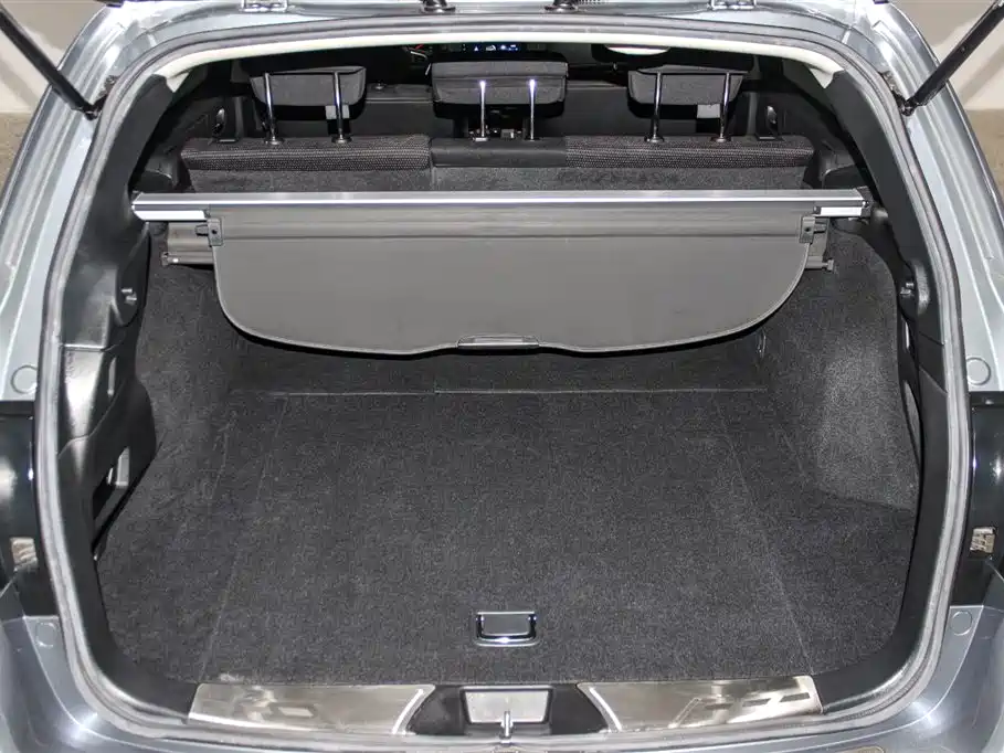 Subaru Outback 2015 2.5i Classic Edition фото 22