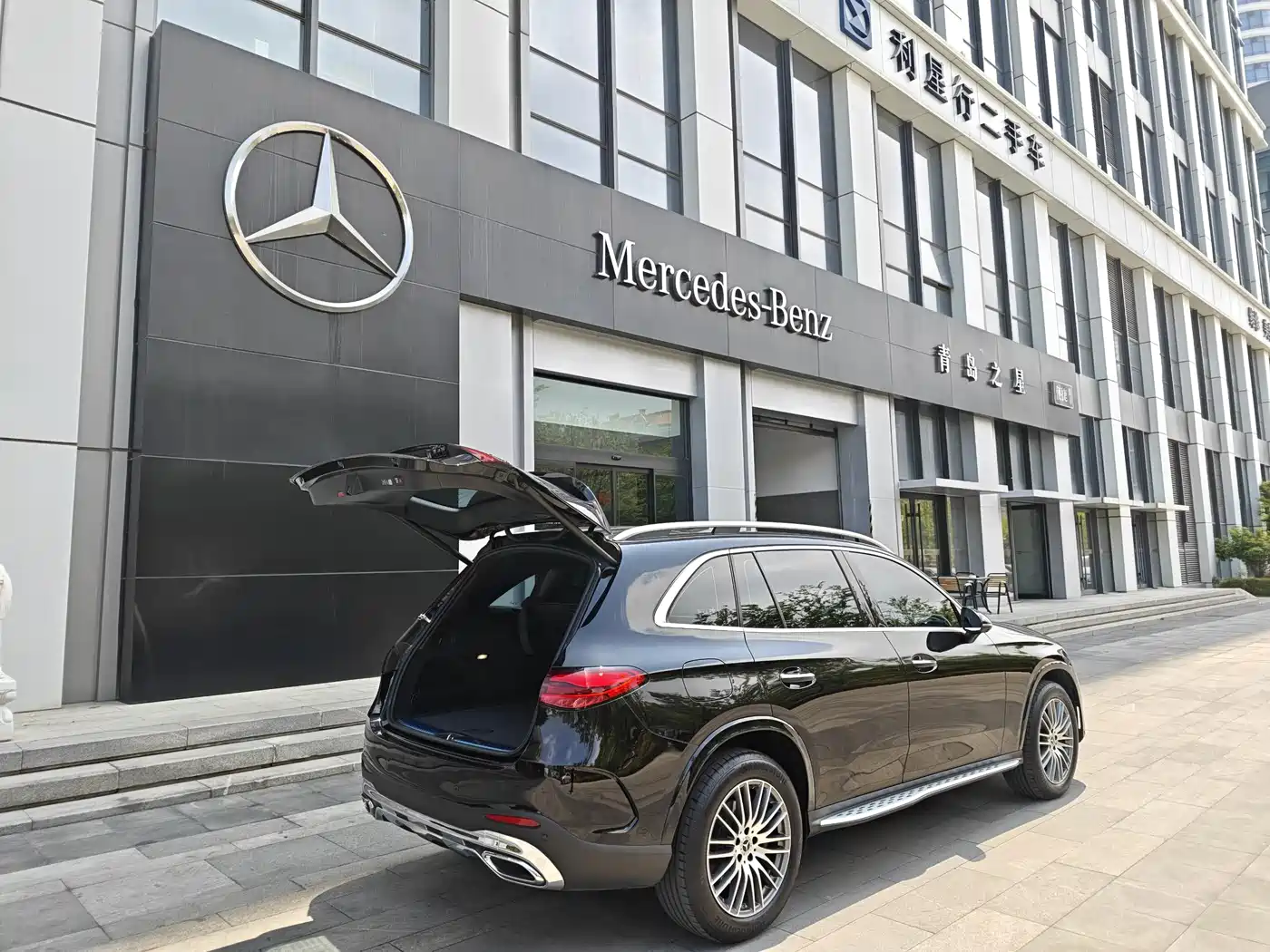 MERCEDES-BENZ GLC
