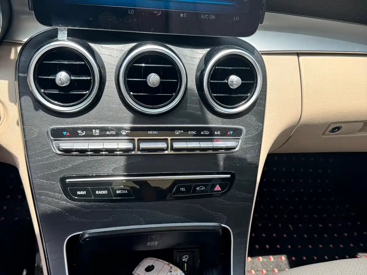 Mercedes-Benz C-Class 2019 C 260 L Sport фото 10