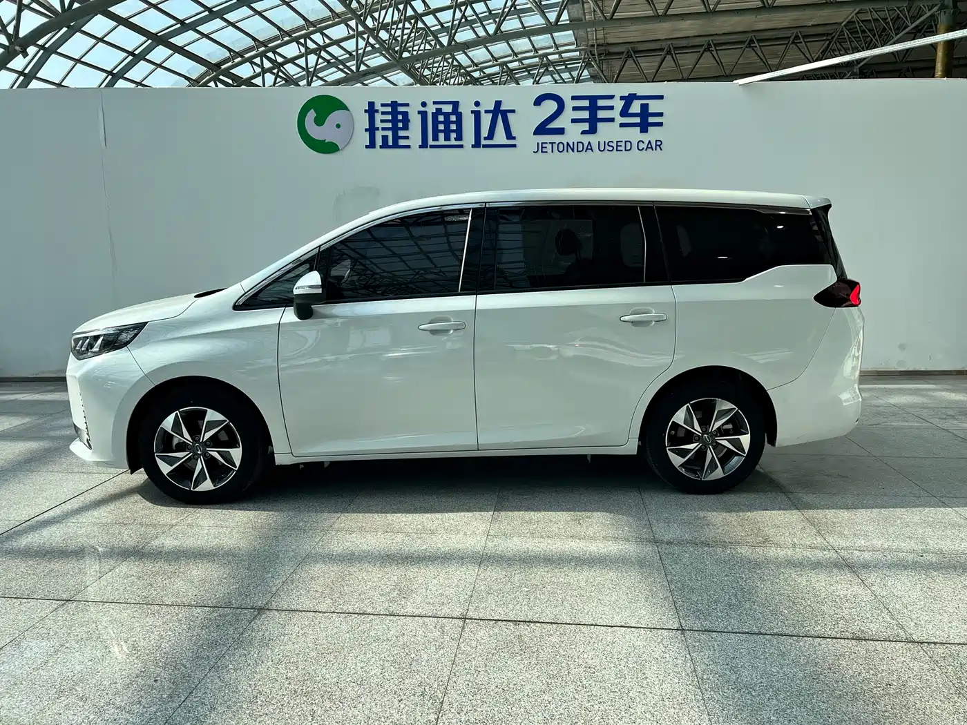 GAC Trumpchi Trumpchi M6 2023 PRO 270T DCT Luxury Edition фото 6