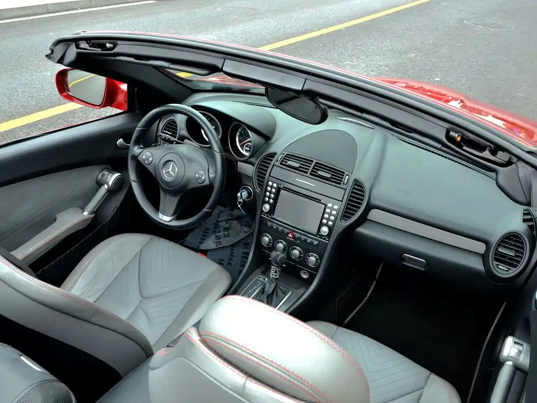 Mercedes-Benz SLK-Class 2010 Model SLK 200K Grand Edition фото 9