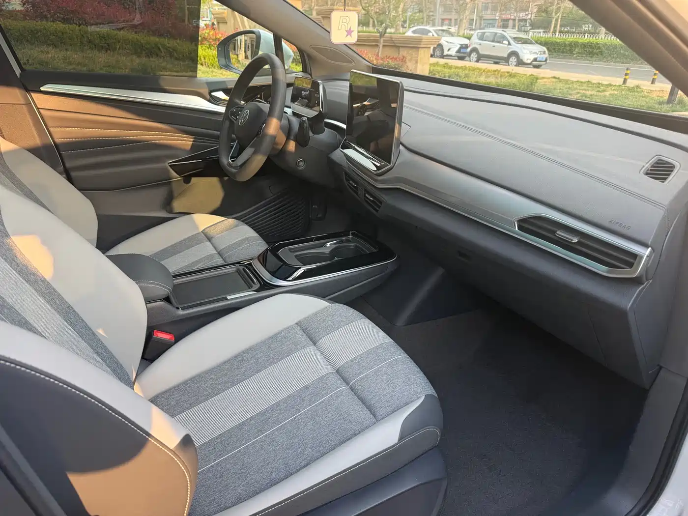 VOLKSWAGEN ID.4 CROZZ