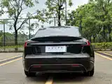 Фото 10 - Tesla Model 3