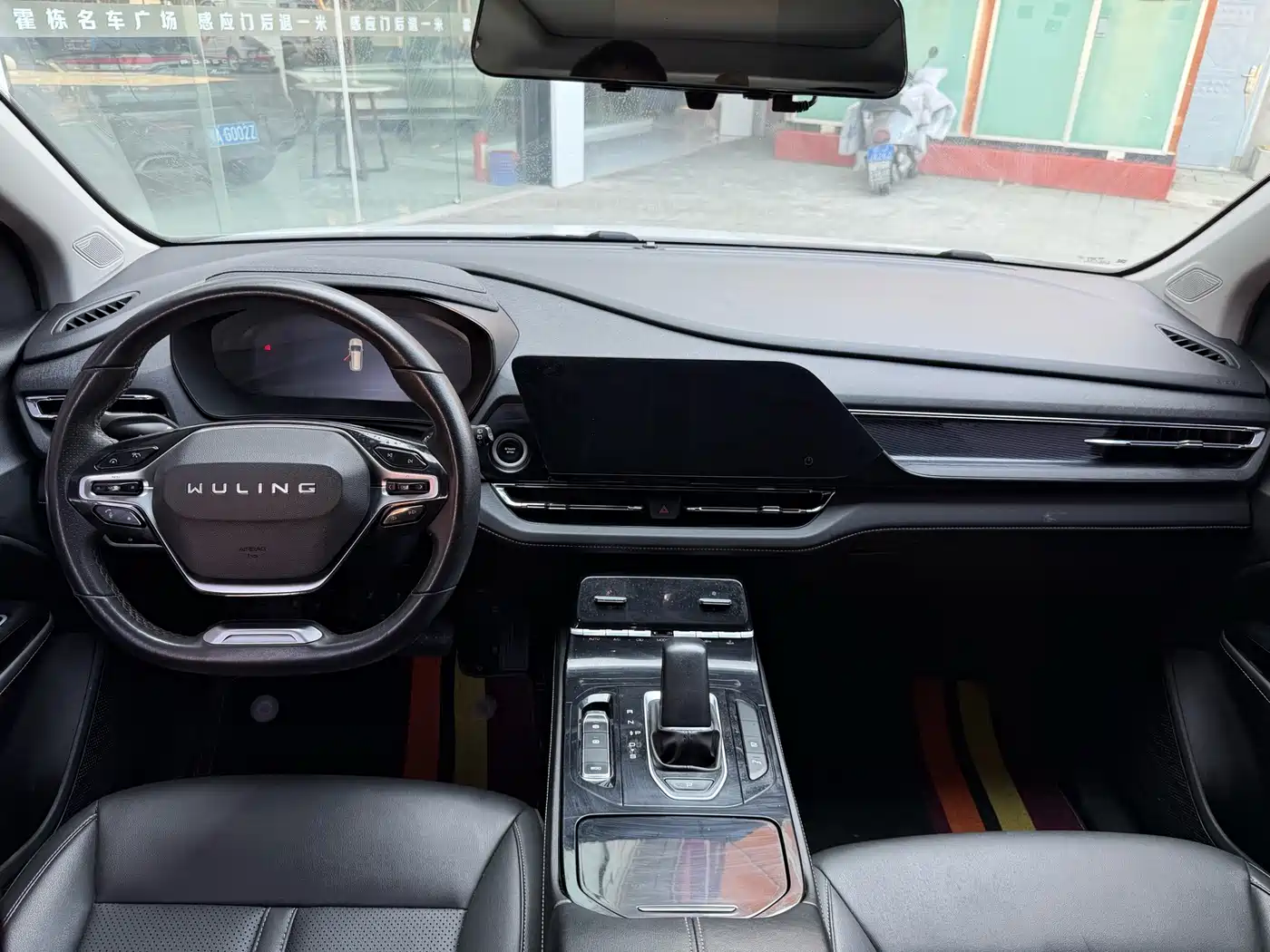 Фото 9 - Wuling Motors Wuling Victory
