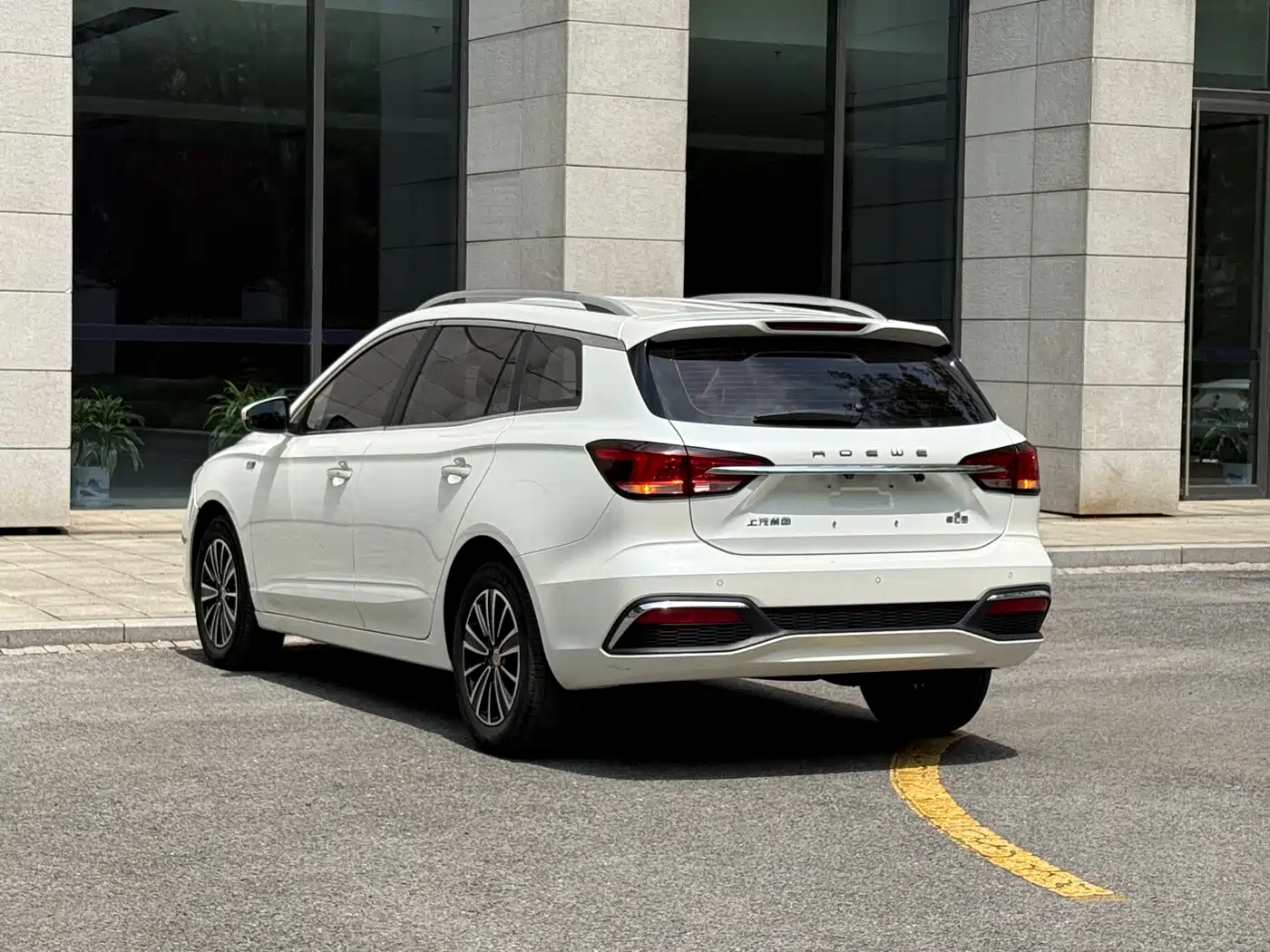 ROEWE EI5