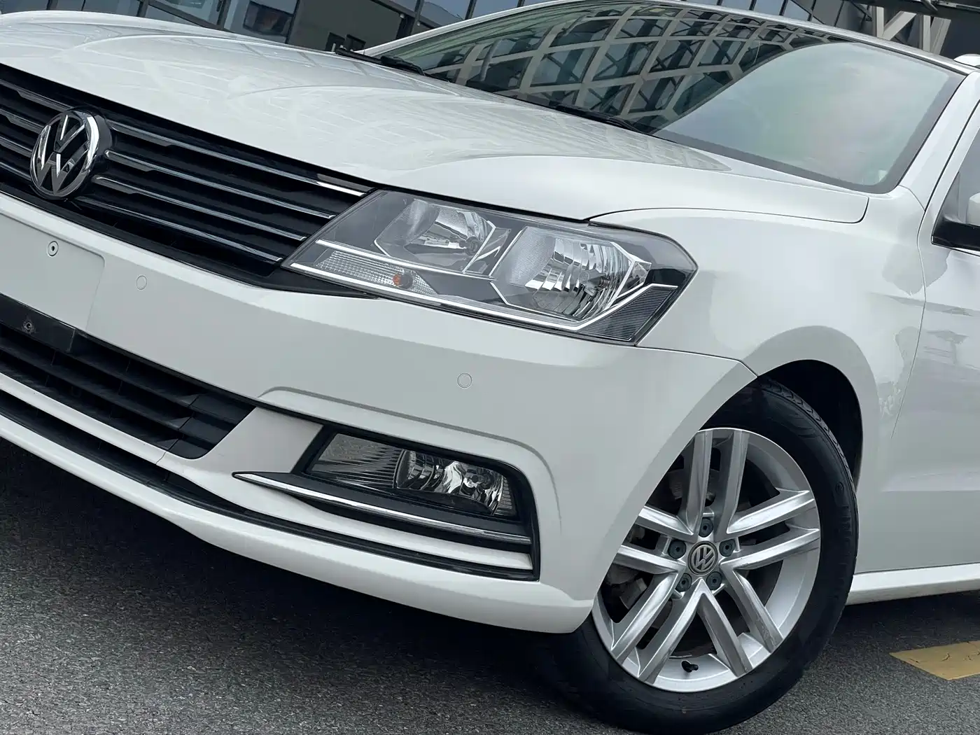 Volkswagen Lavida Tour 2017 180TSI DSG Comfort Edition фото 4