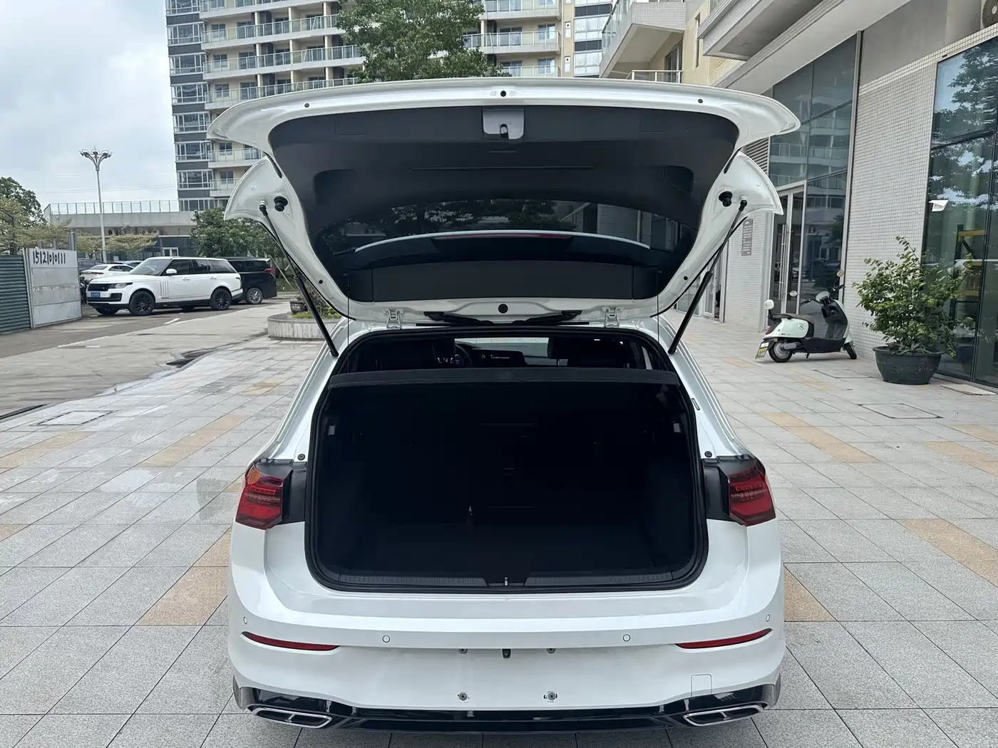 Volkswagen Golf 2023 Facelift 280TSI DSG R-Line Lite фото 18