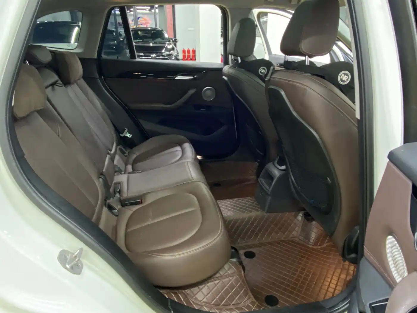BMW X1 2022 sDrive20Li Fashion фото 15