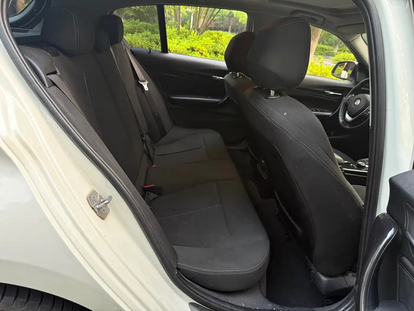 BMW 1 Series (Import) 2013 Facelift 118i Sport Model фото 12