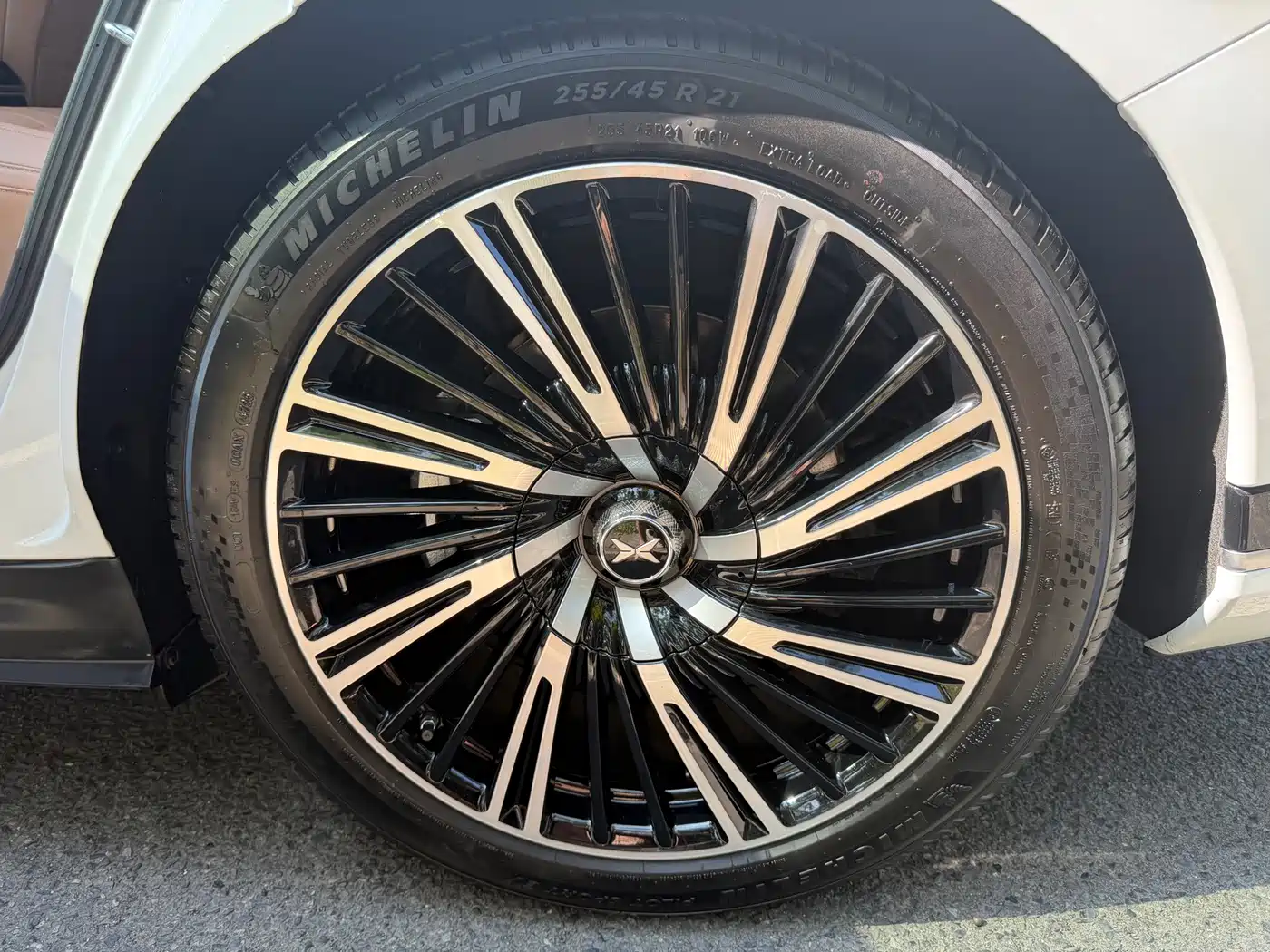 Фото 7 - XPeng G9