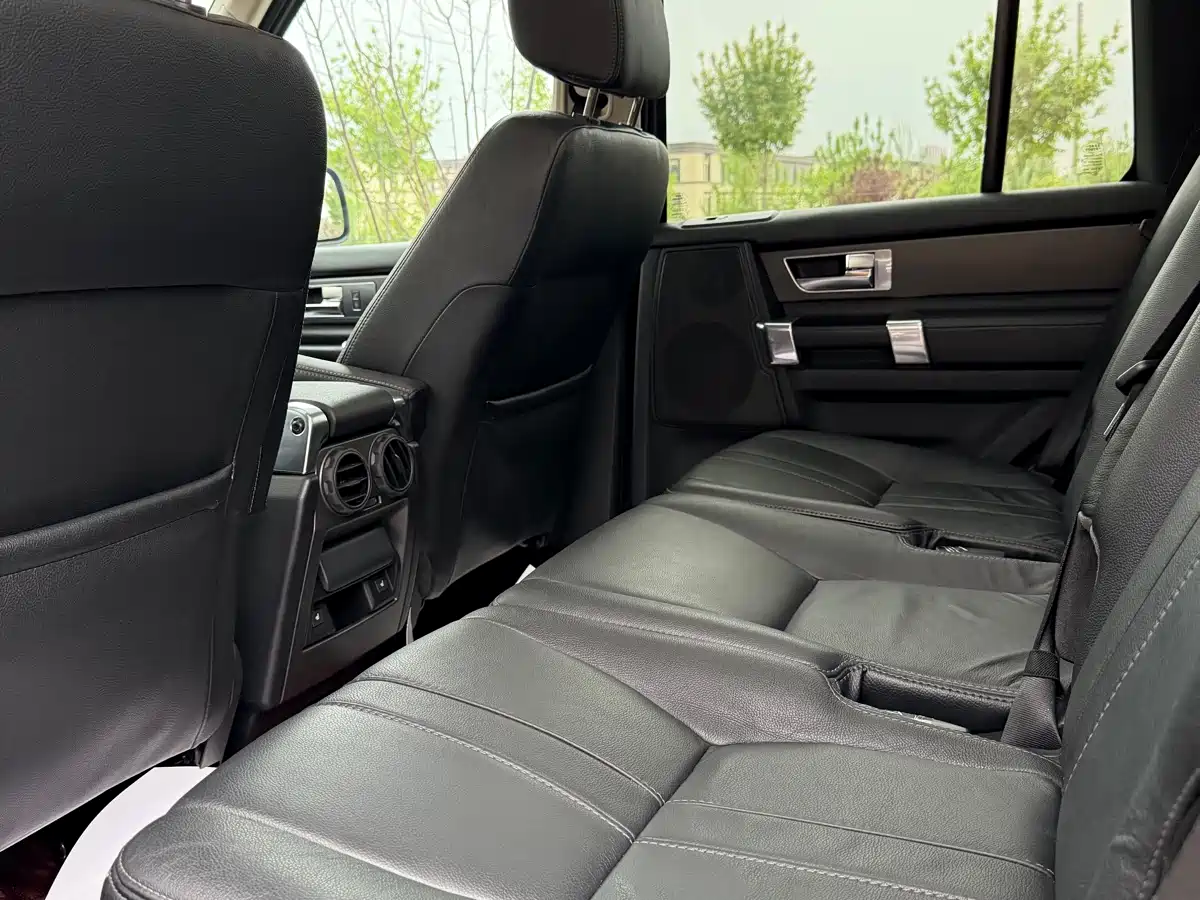 Land Rover Discovery 2012 5.0 V8 HSE фото 7