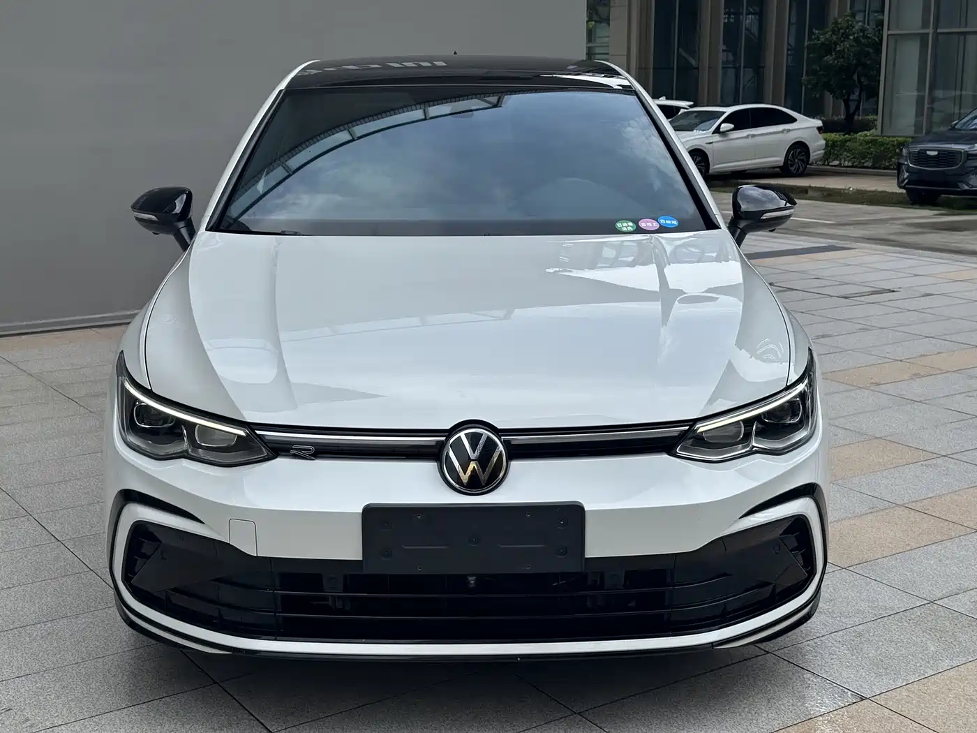 Volkswagen Golf 2023 Facelift 280TSI DSG R-Line Lite фото 3