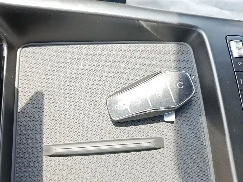 BYD Qin PLUS 2026 DM-i Smart Edition 128KM Progressive фото 9
