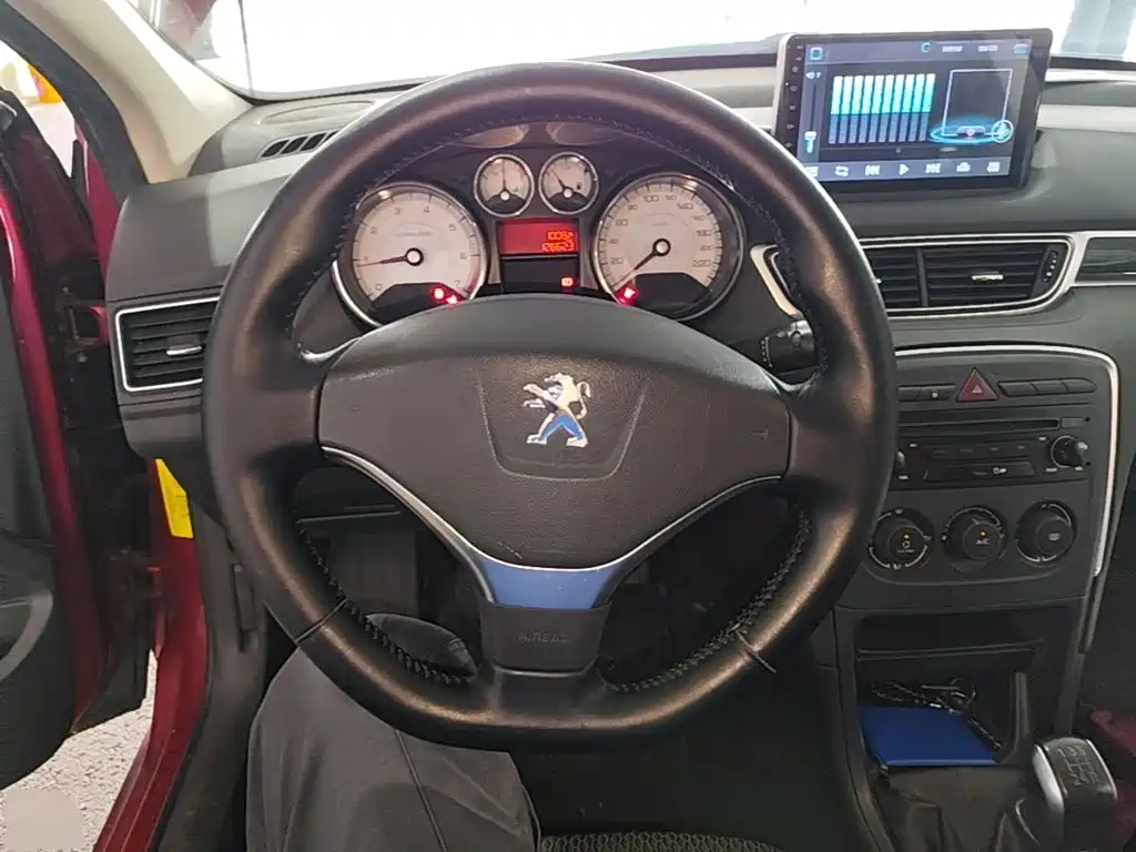 Peugeot 308 2015 2014 Model Joy Edition Classic 1.6L Manual Superior Style