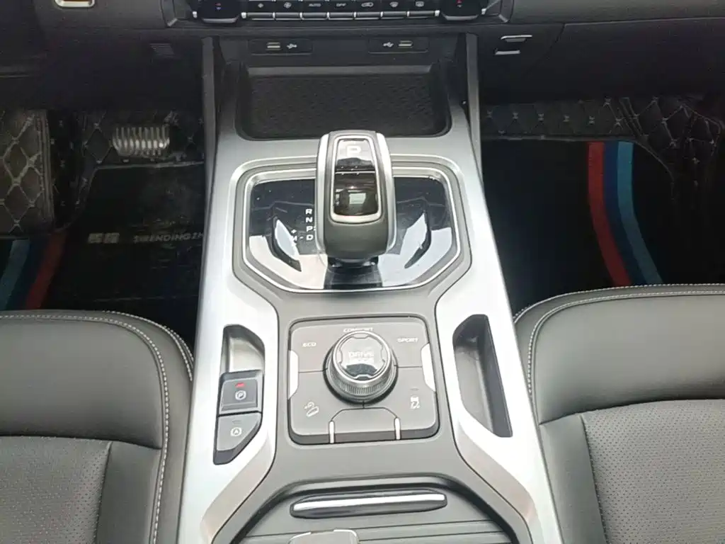 Geely Haoyue 2021 2020 1.8TD DCT Luxury 7-Seater