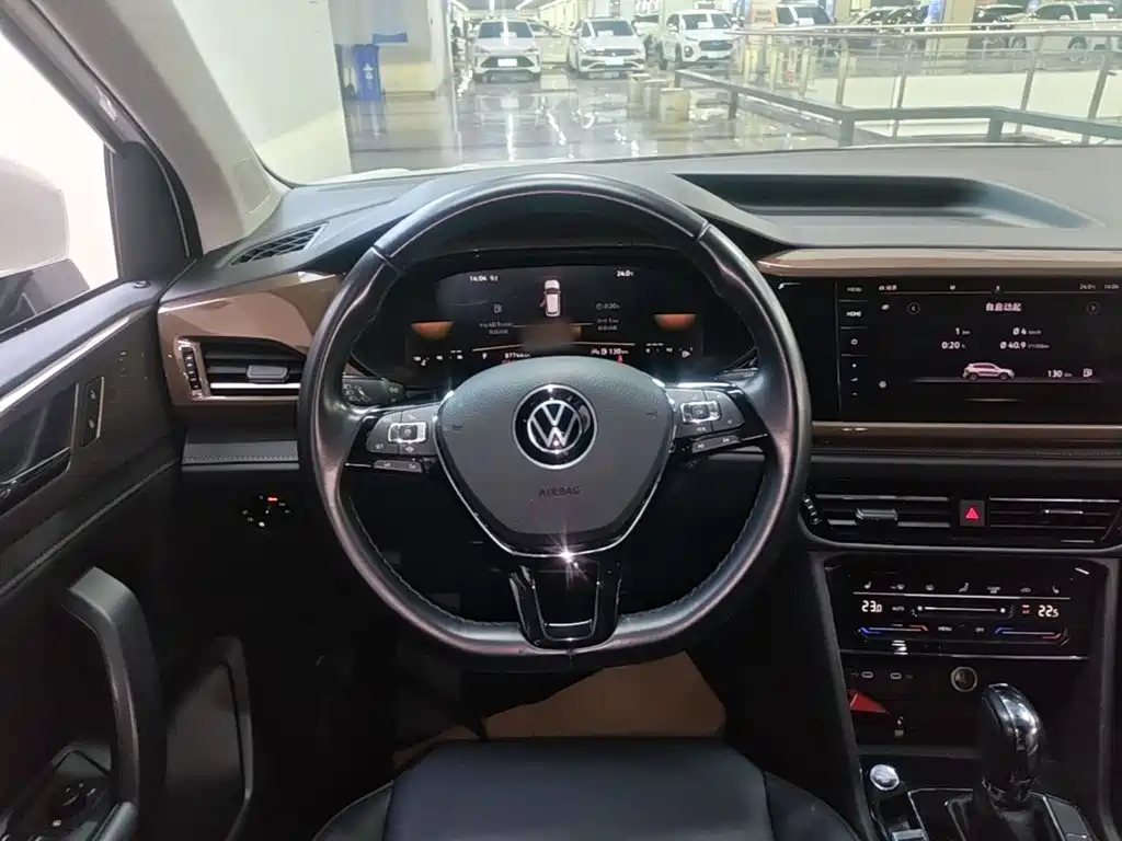 Volkswagen Tharu, миниатюра 11