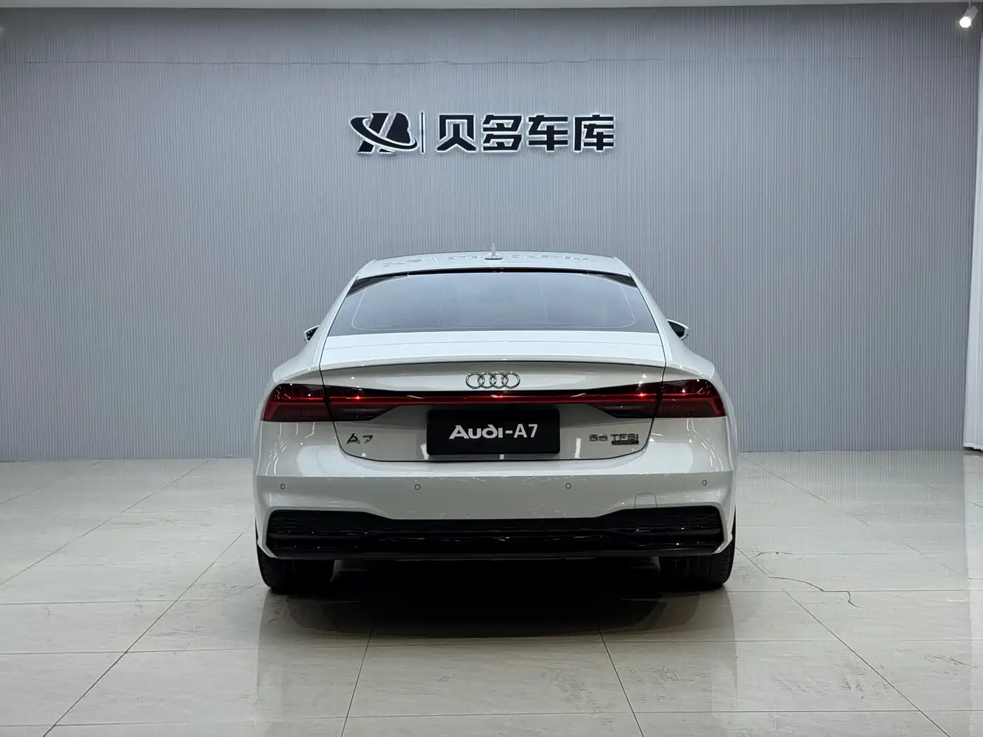 Audi A7 2024 45 TFSI Premium Selection фото 4