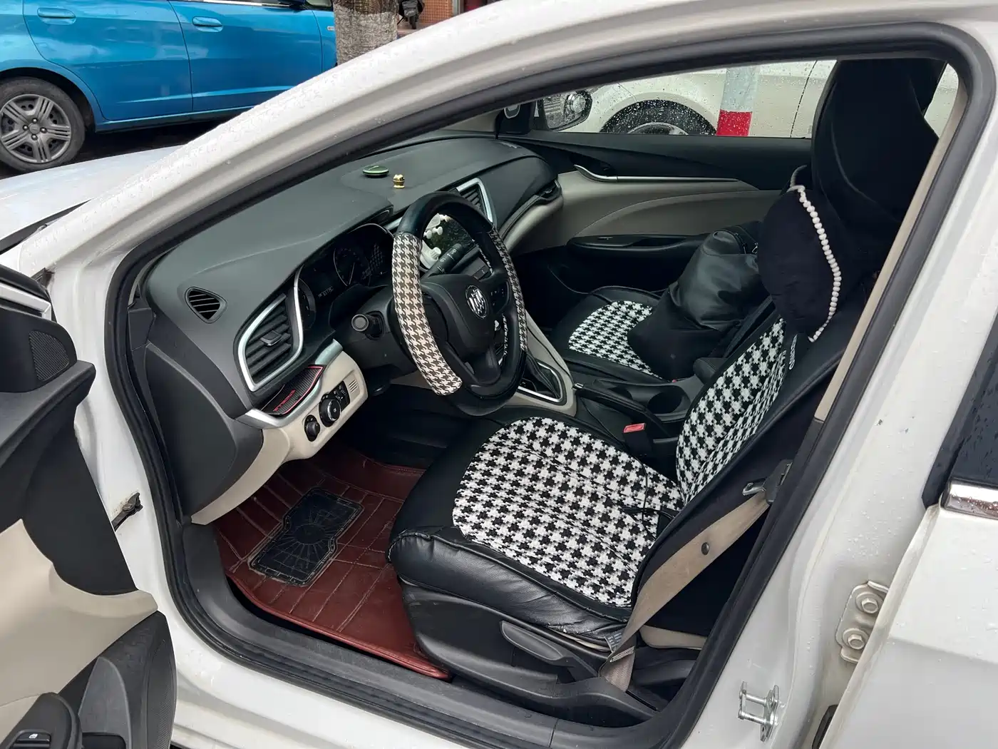 Buick Excelle 2016 15N Automatic Progressive фото 5