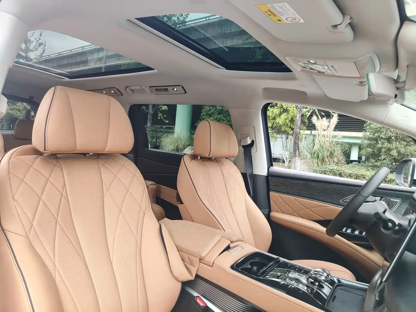 Denza D9 2024 EV 620 Premium фото 22