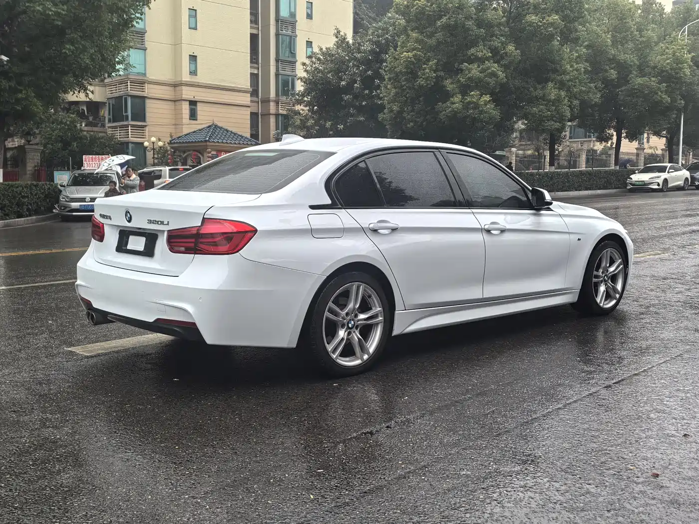BMW 3 Series 2019 320Li M Luxury Package фото 12