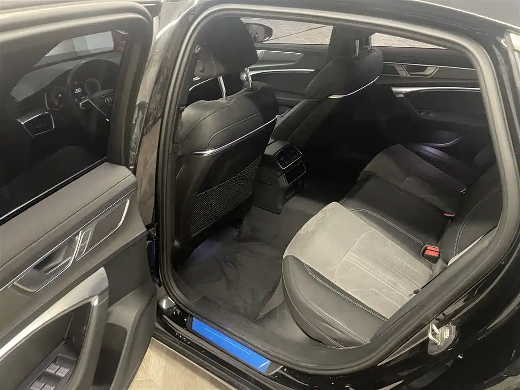 Audi A6L 2024 45 TFSI Premium Dynamic фото 24