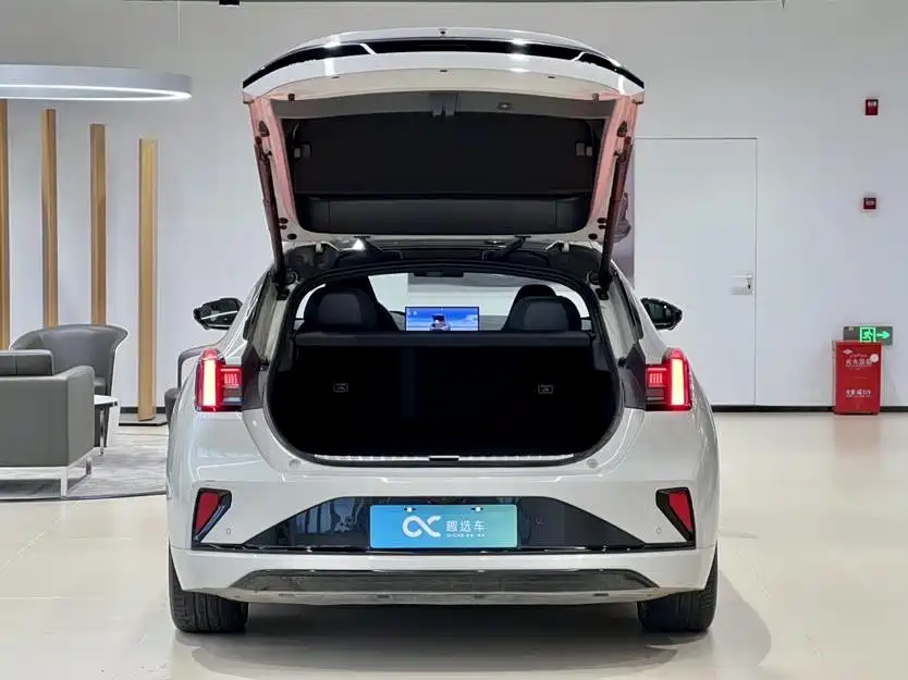 ZEEKR EXTREME KRYPTON 001