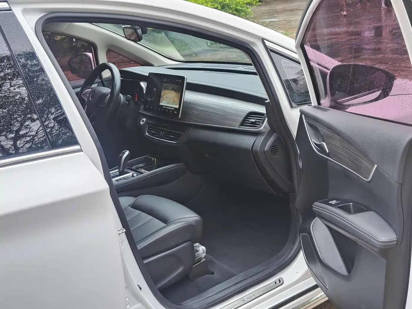 BYD Song MAX New Energy 2019 DM 1.5T Smart Connection Enjoyment 7-seater China VI фото 7
