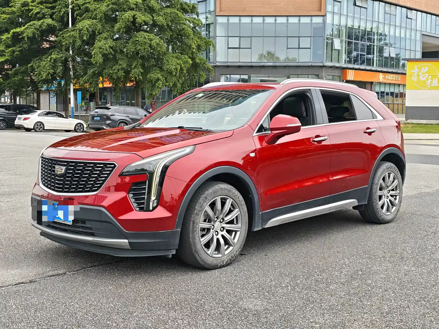 Cadillac XT4 2021 28T FWD Premium Edition