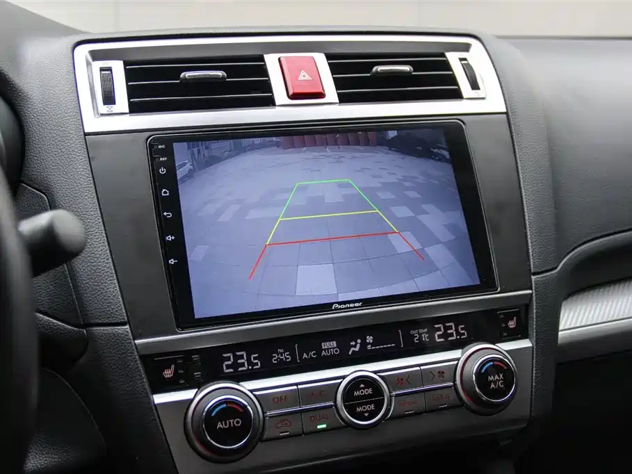 Subaru Outback 2015 2.5i Classic Edition фото 20