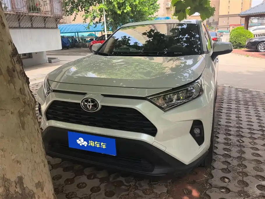 Toyota RAV4 Rongfang 2024 2.0L CVT FWD Urban Edition фото 2