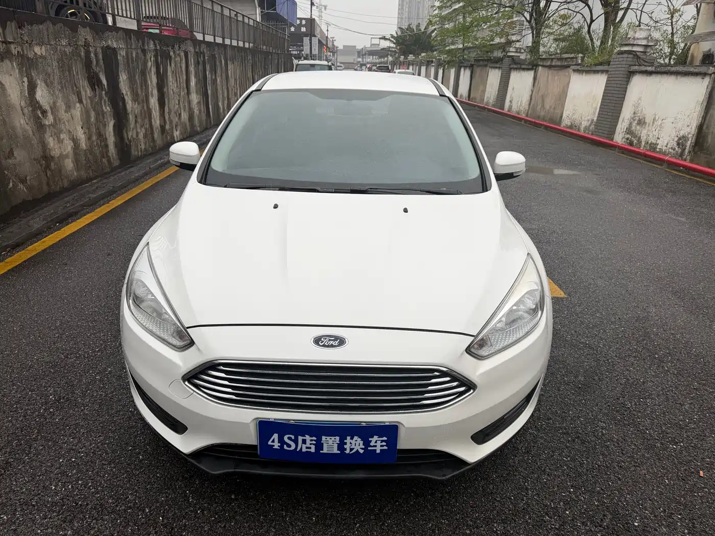 Photo 3 - Ford Focus
