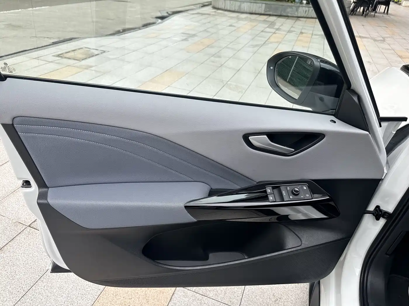 Volkswagen ID.3 2025 Facelift Smart Outstanding Edition фото 6